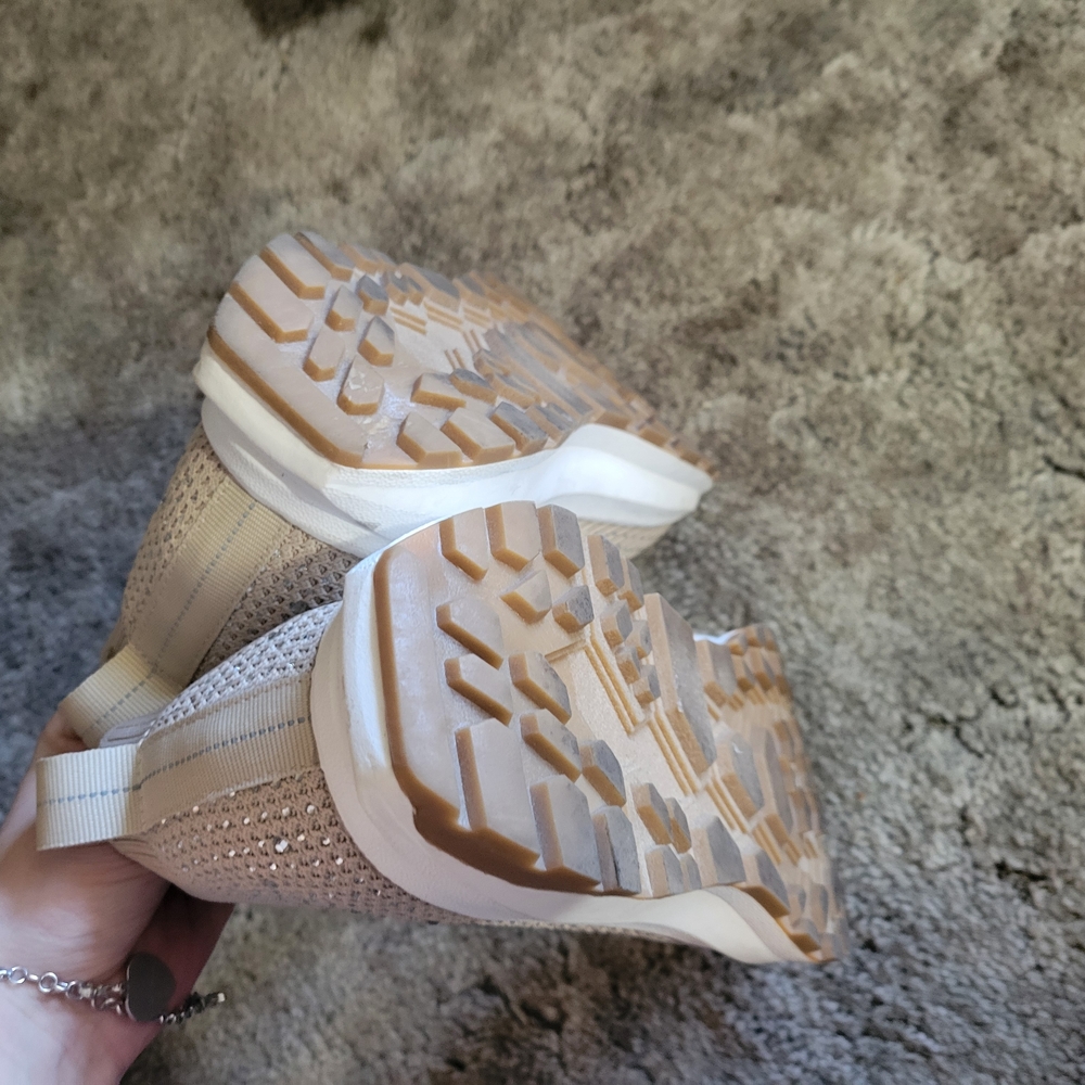 Jellypop Light Beige Women's Sneakers - Picture 3 of 5